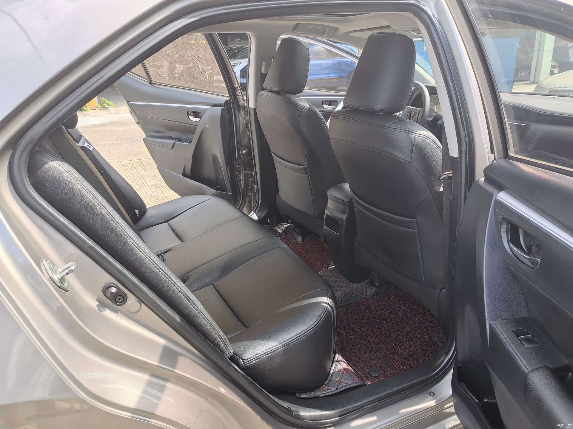 Toyota Corolla, 2017 12