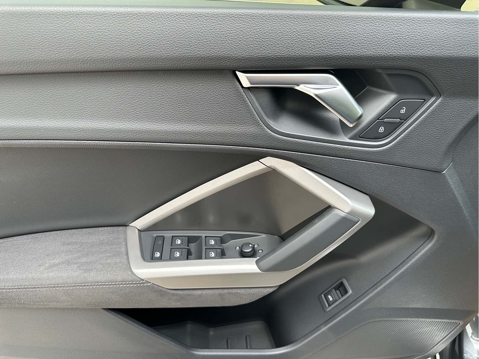 Audi Q3, 2022 12