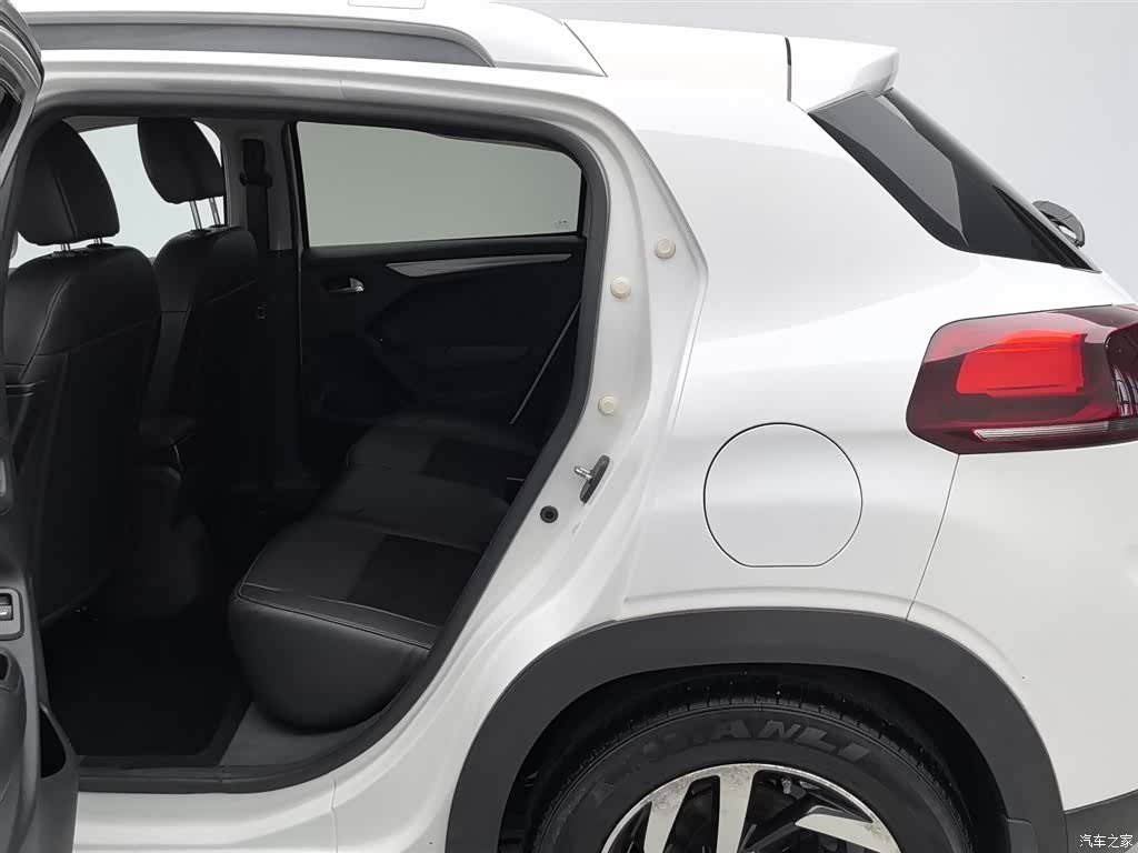 Citroen C3-XR, 2016 15