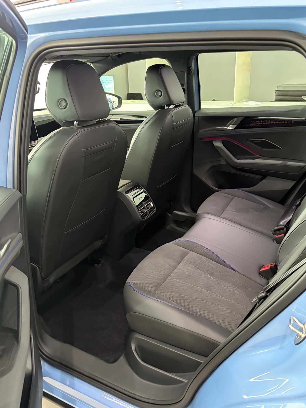 Volkswagen Tiguan L, 2025 9