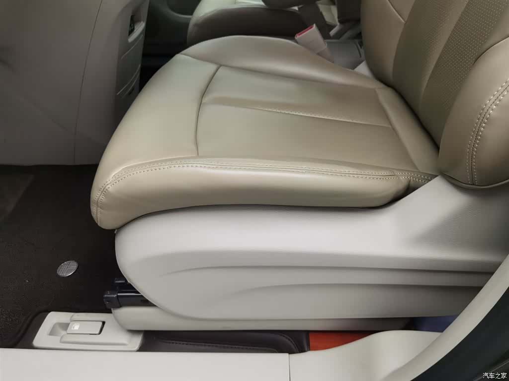 Buick GL8, 2024 20