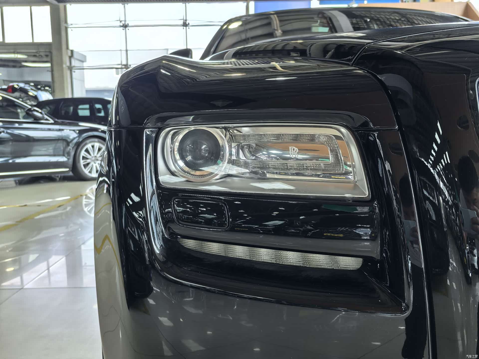 Rolls-Royce Ghost, 2015 4
