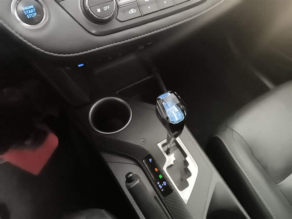 Toyota RAV4 Rongfang