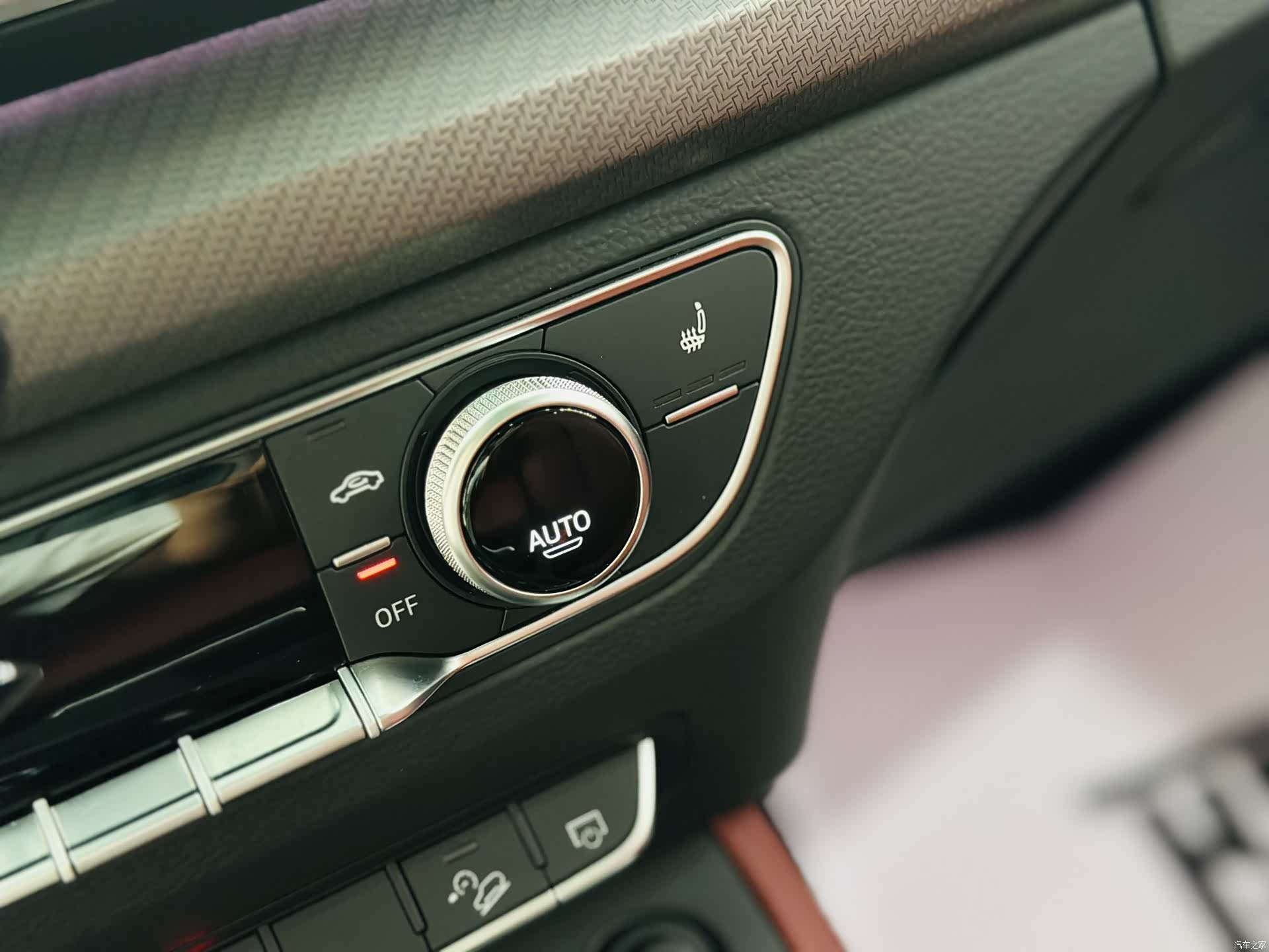 Audi Q5L, 2021 16