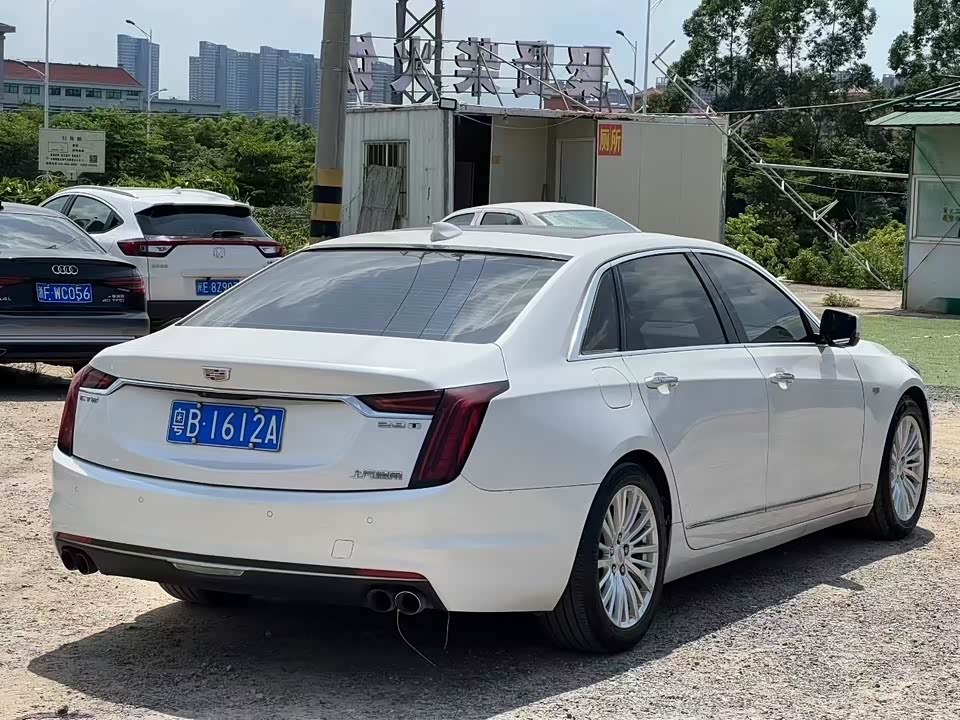 Cadillac CT6