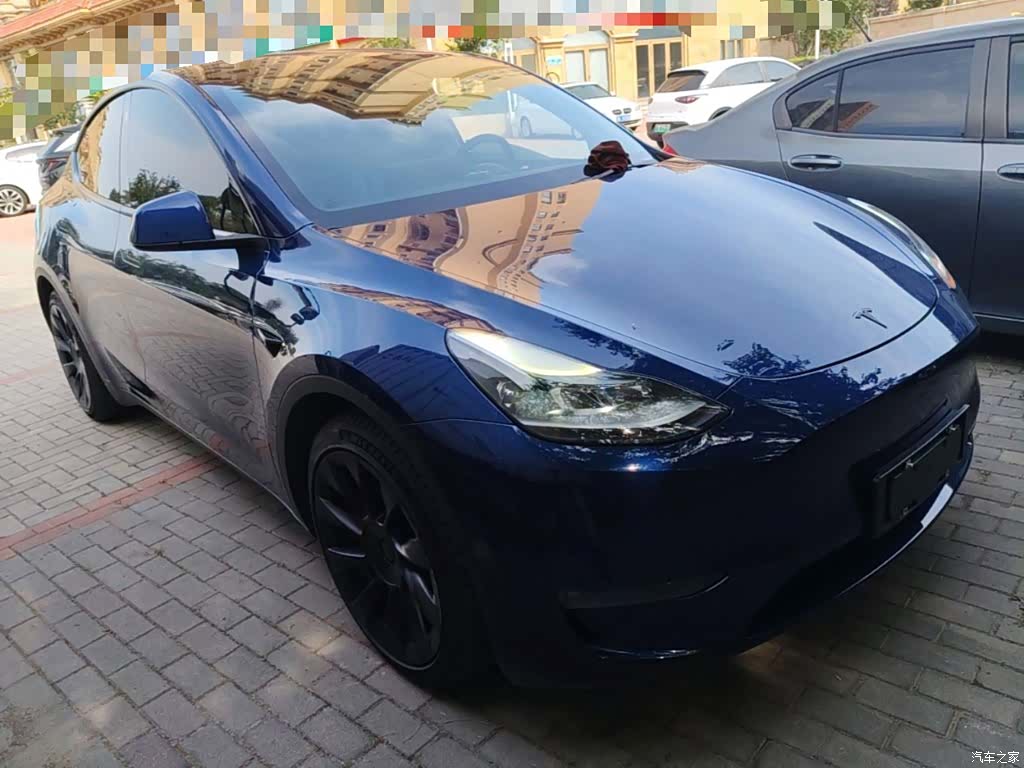 Tesla Model Y, 2021 4