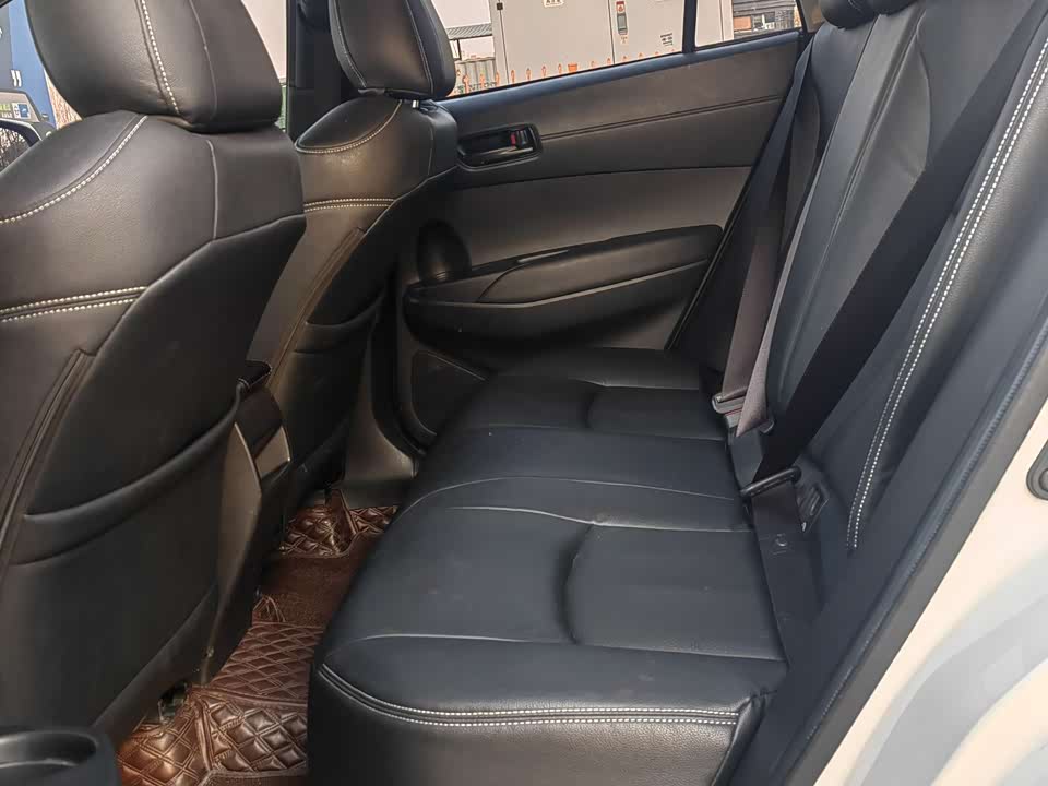 Toyota Corolla Sharp amplifier