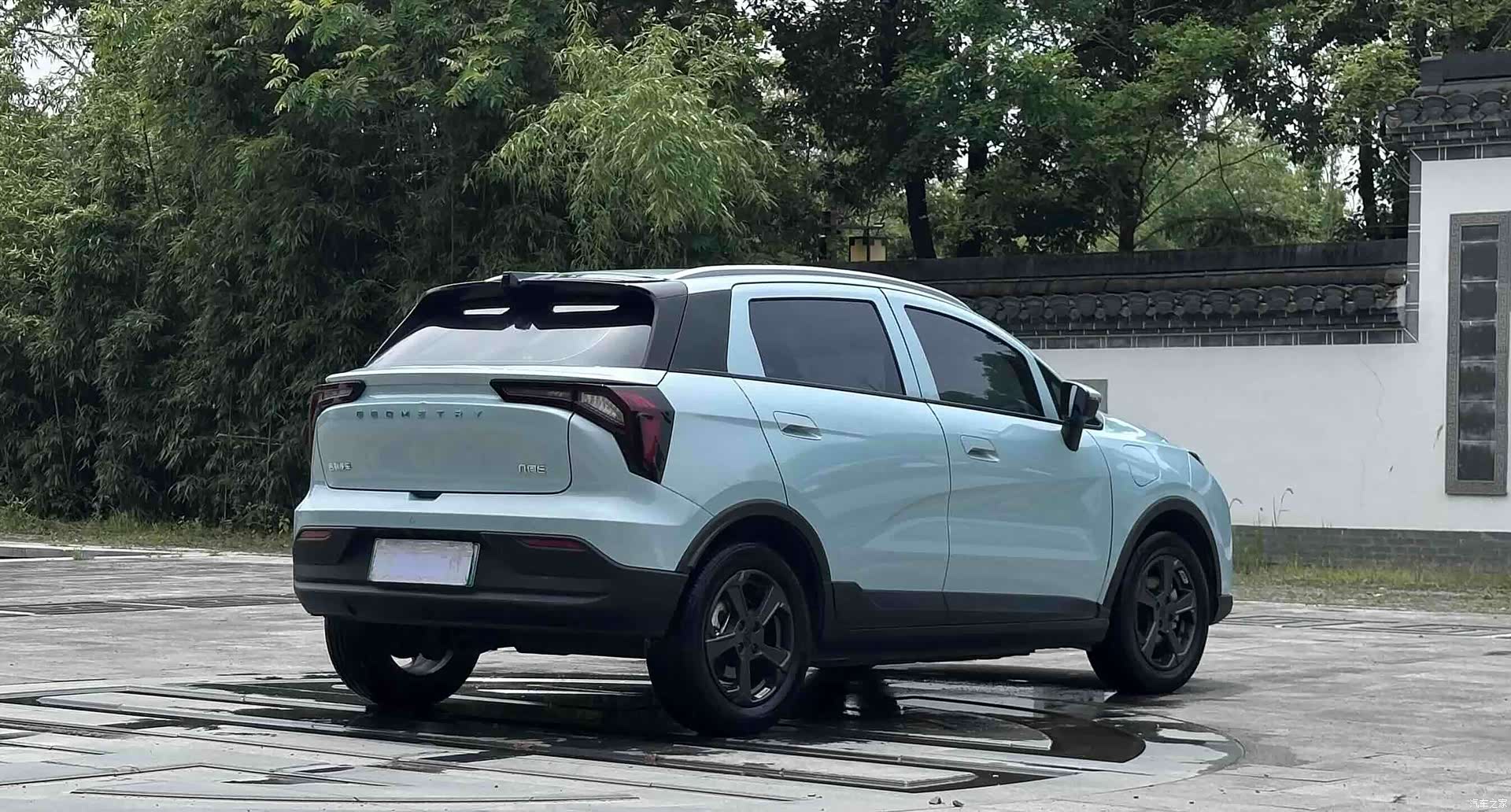 Geely E, 2022 4