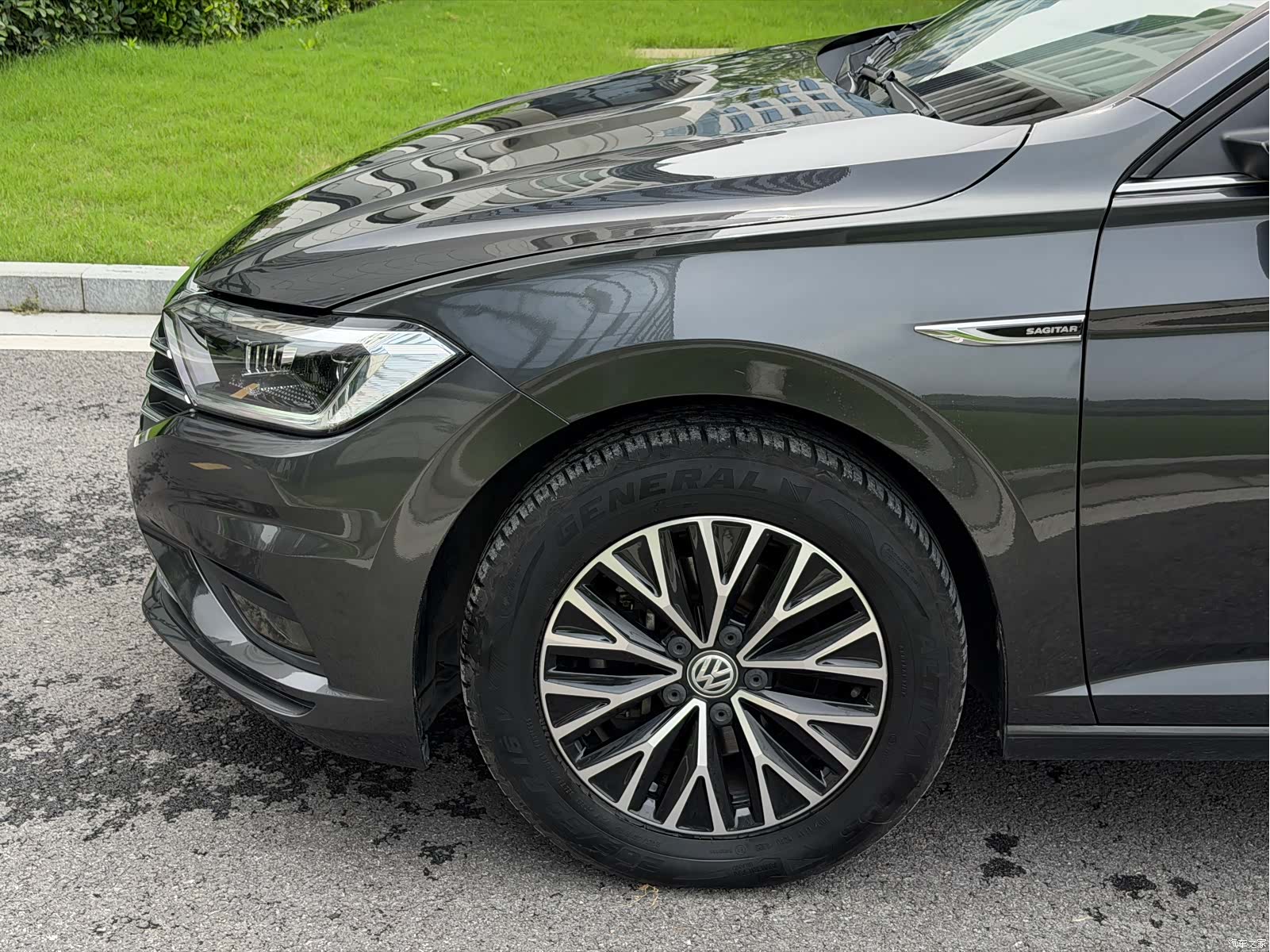 Volkswagen Sagitar, 2020 8