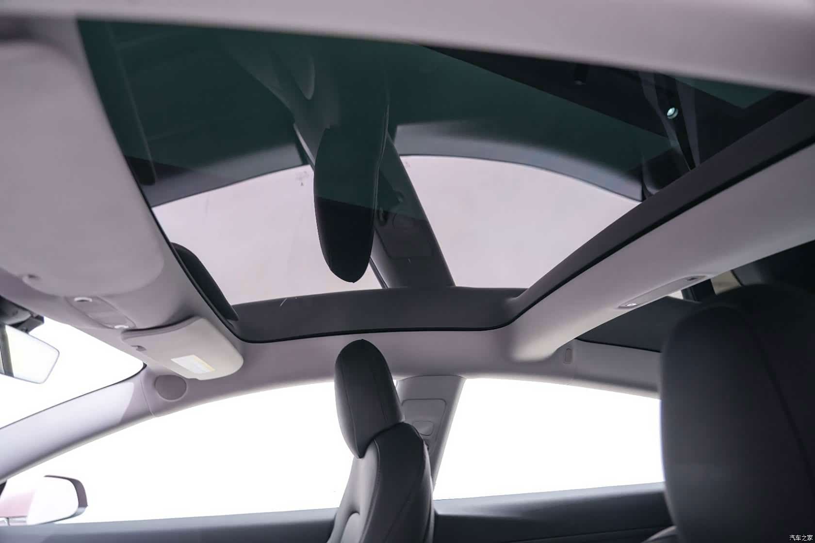 Tesla Model 3, 2020 9