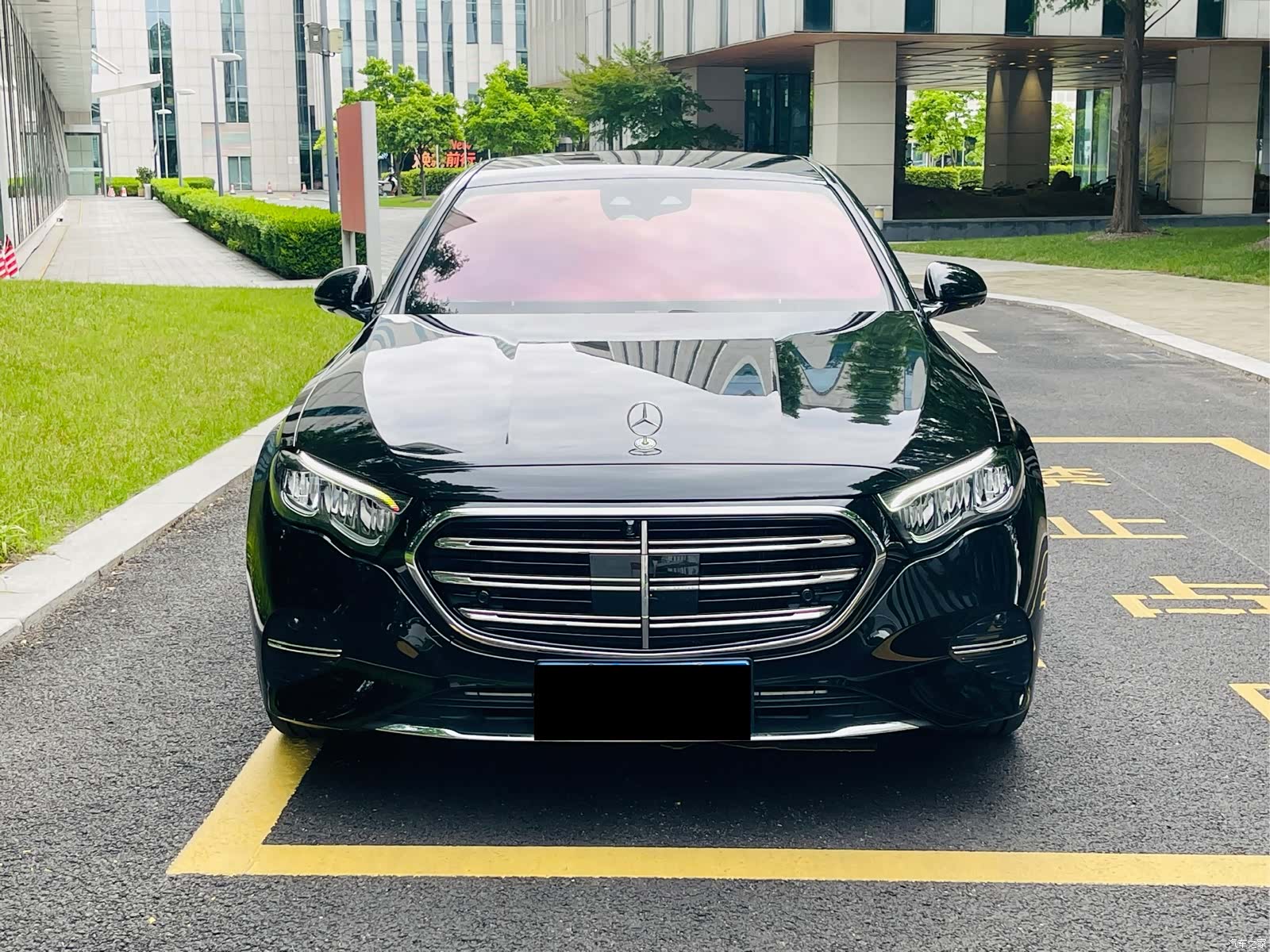 Mercedes-Benz E-Class, 2024 2