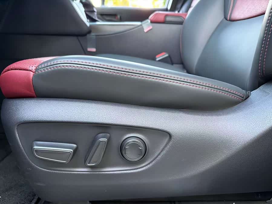 Toyota Land Cruiser 2025, фото 9