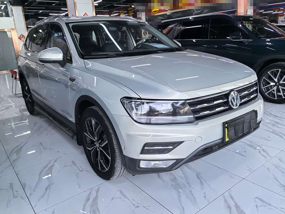 Volkswagen Tiguan L