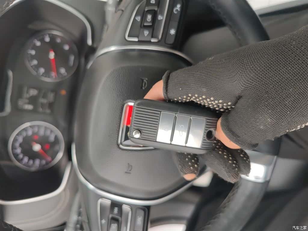 Roewe RX5, 2019 9