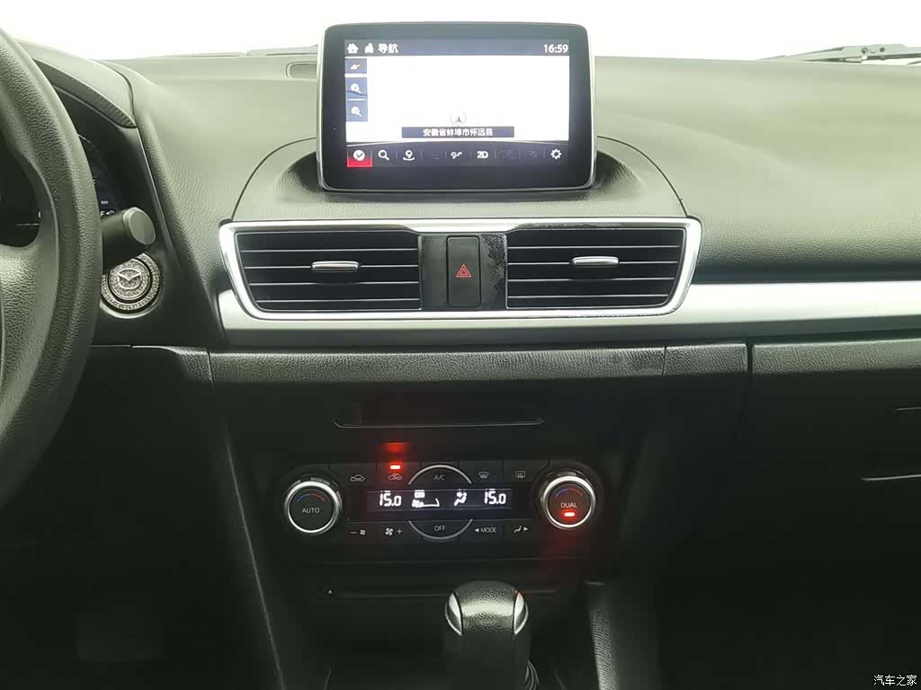 Mazda Mazda3, 2016 12