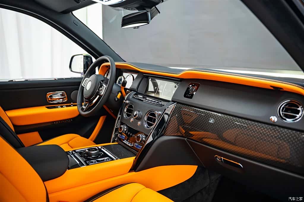 Rolls-Royce Cullinan, 2022 17