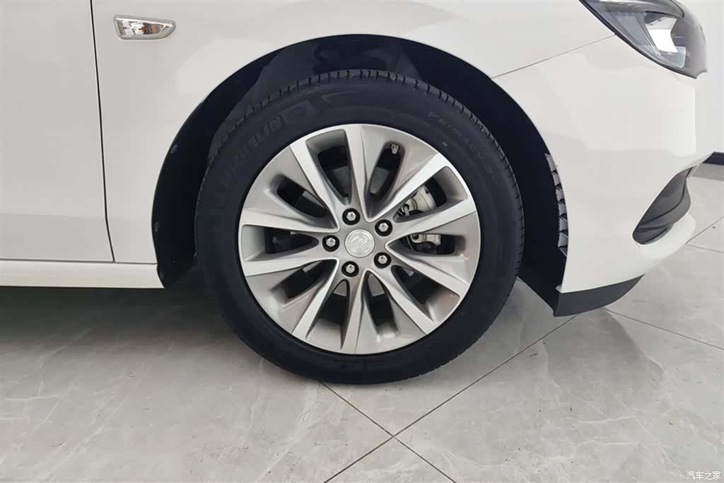 Buick GL6, 2023 6