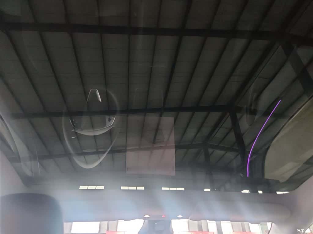Tesla Model Y, 2025 18