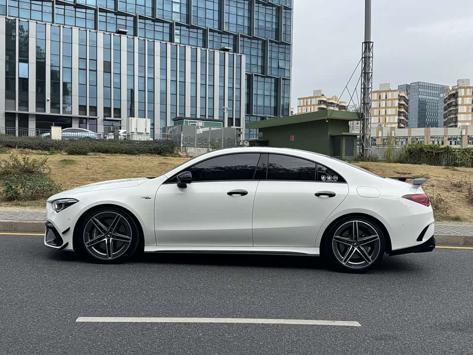 Mercedes-Benz CLA AMG