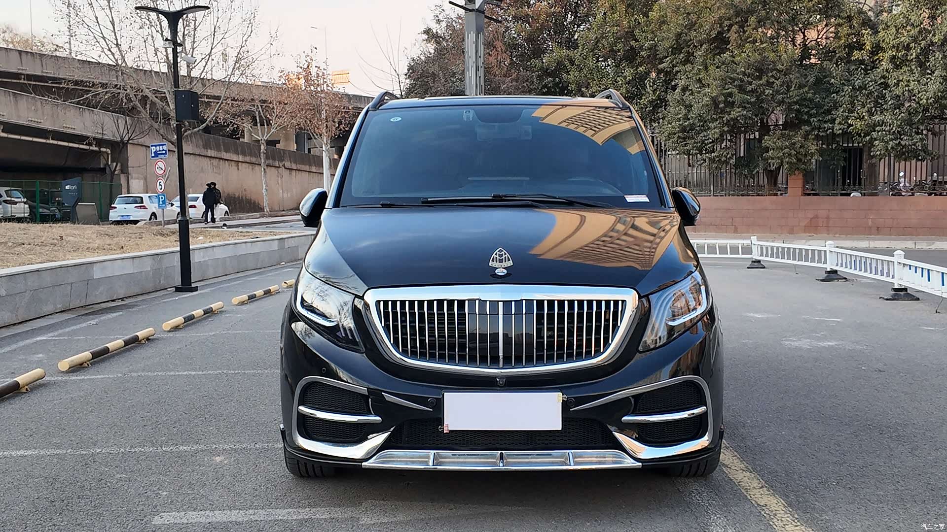 Mercedes-Benz 7