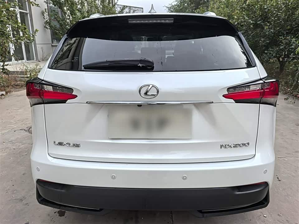 Lexus NX