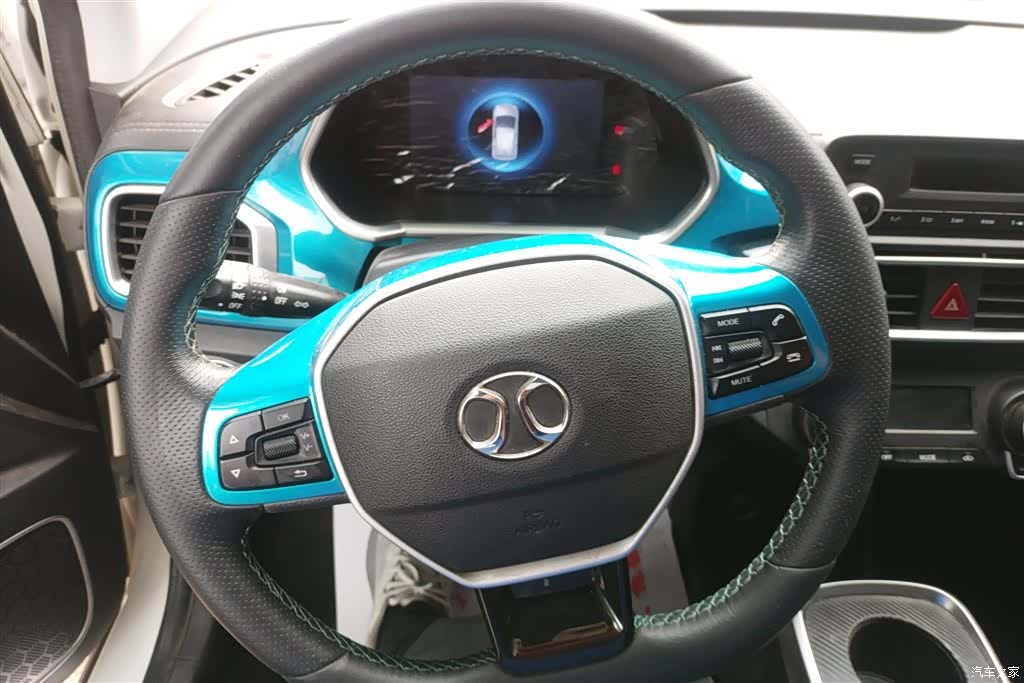 BAIC EC3, 2021 14