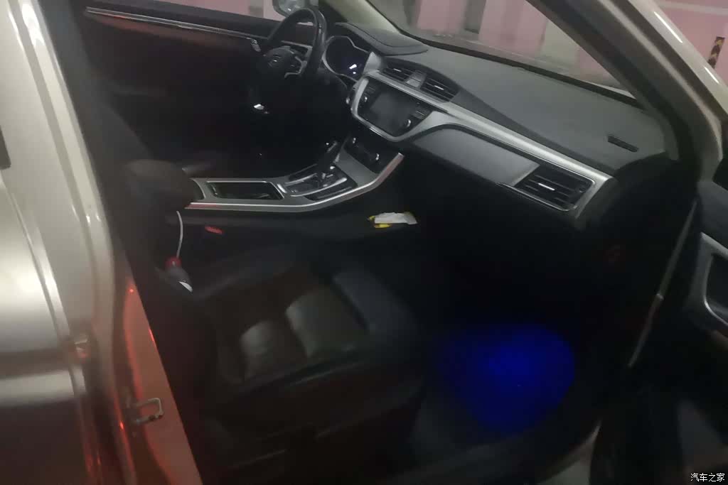 Geely Emgrand, 2017 8