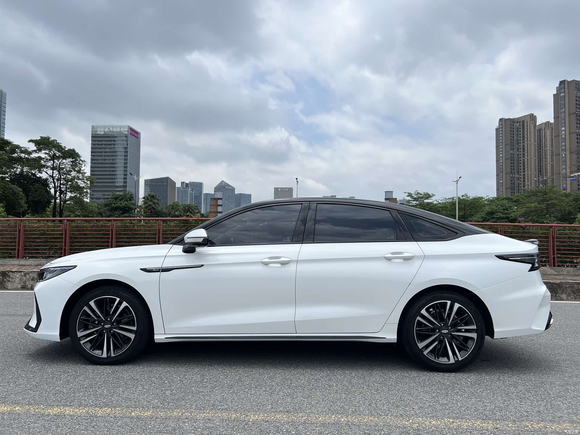 Chery Arrizo 8, 2024 13