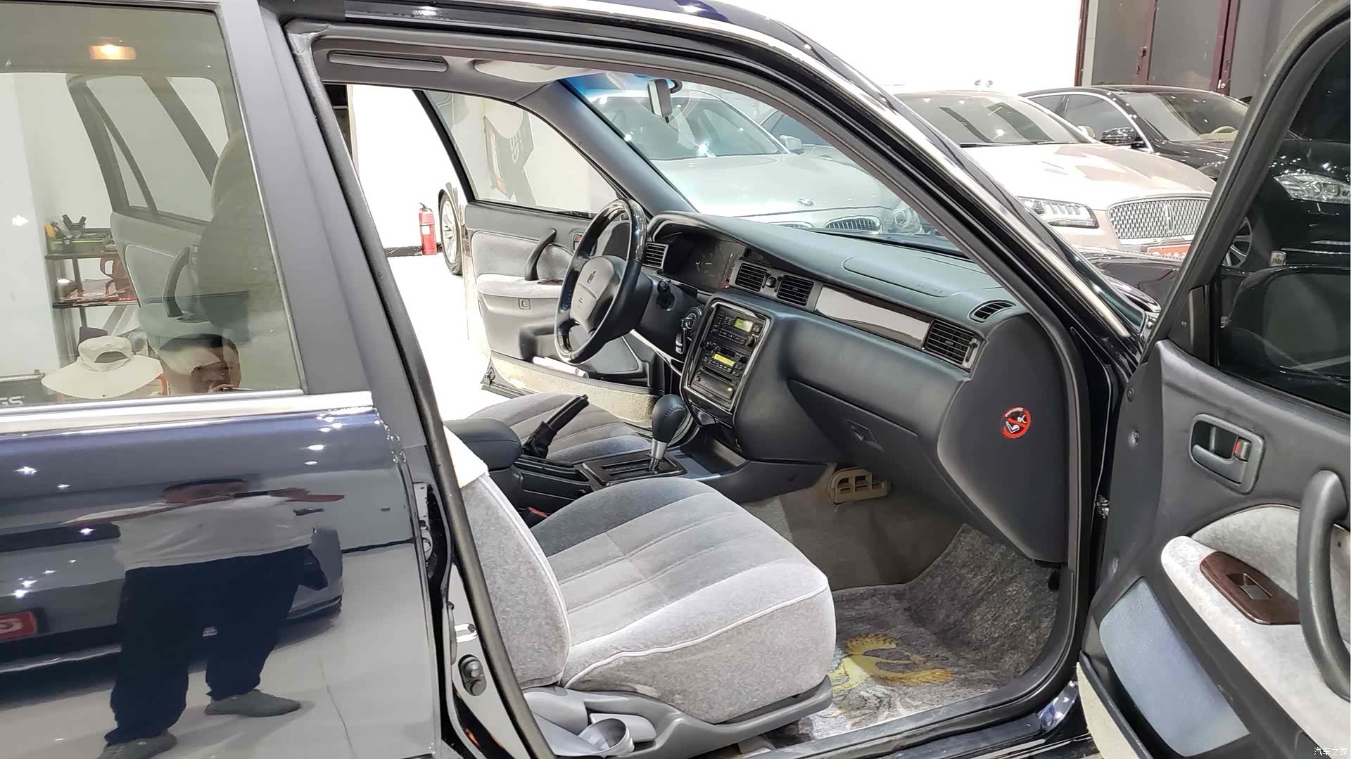 Toyota Crown, 2016 7