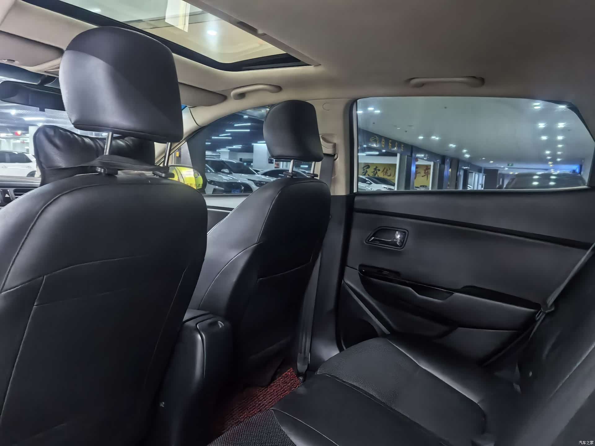 Kia K2, 2014 9