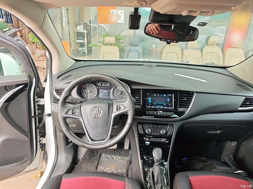 Buick Encore, 2017 10