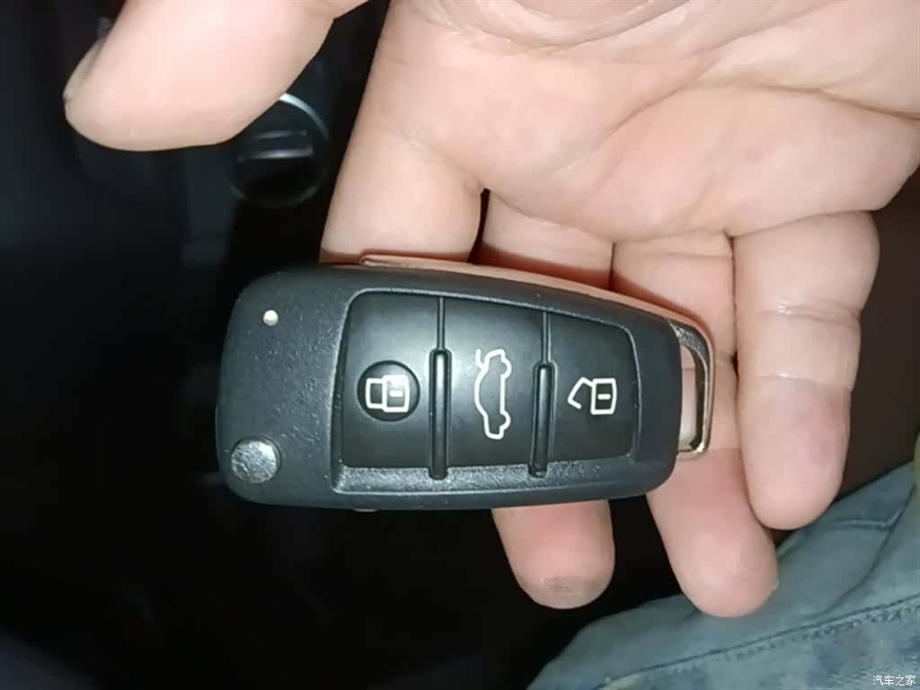 Audi Q3, 2017 9