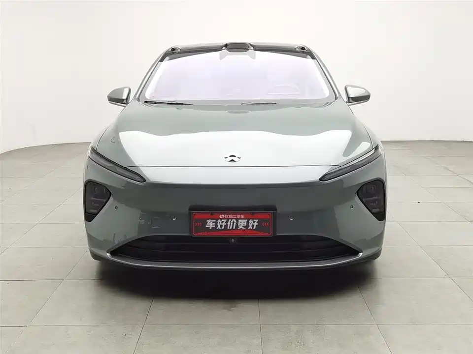 NIO ET7