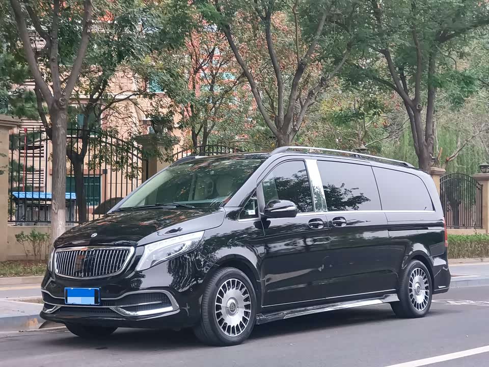 Mercedes-Benz V-class