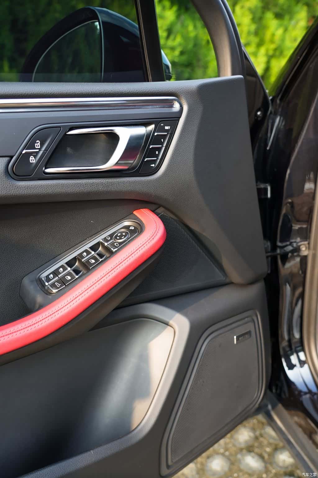 Porsche Macan, 2025 8