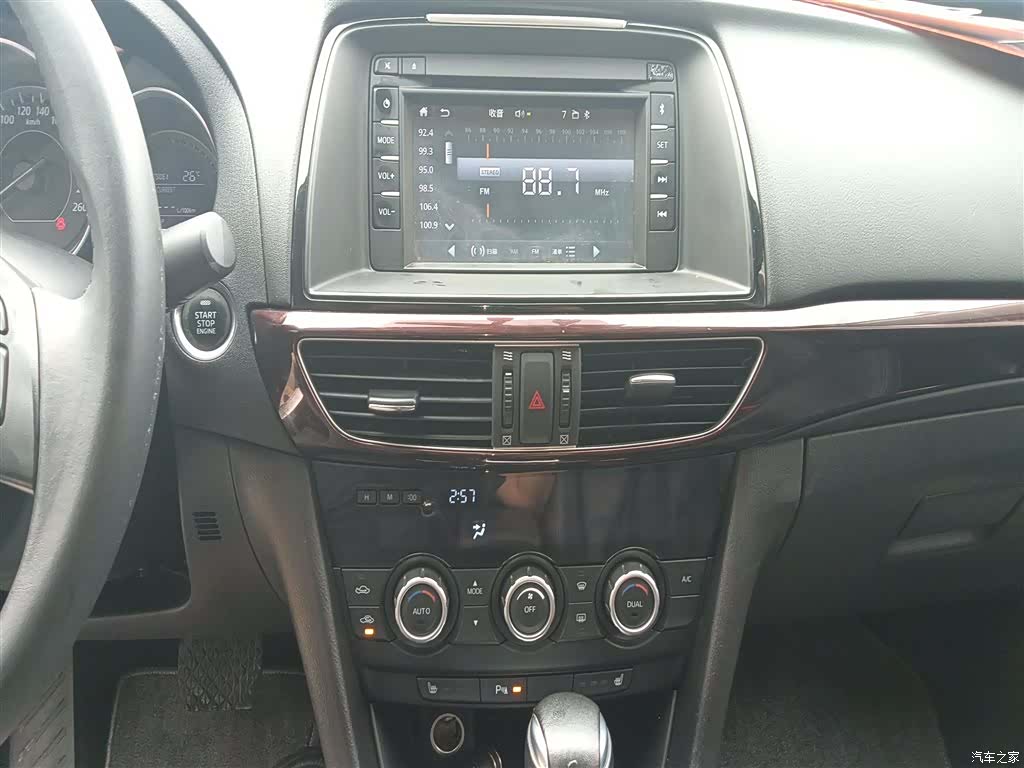 Mazda Atenza, 2016 6