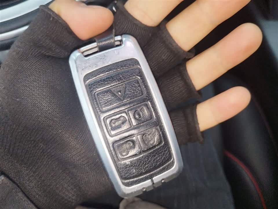 Land Rover Discover sports