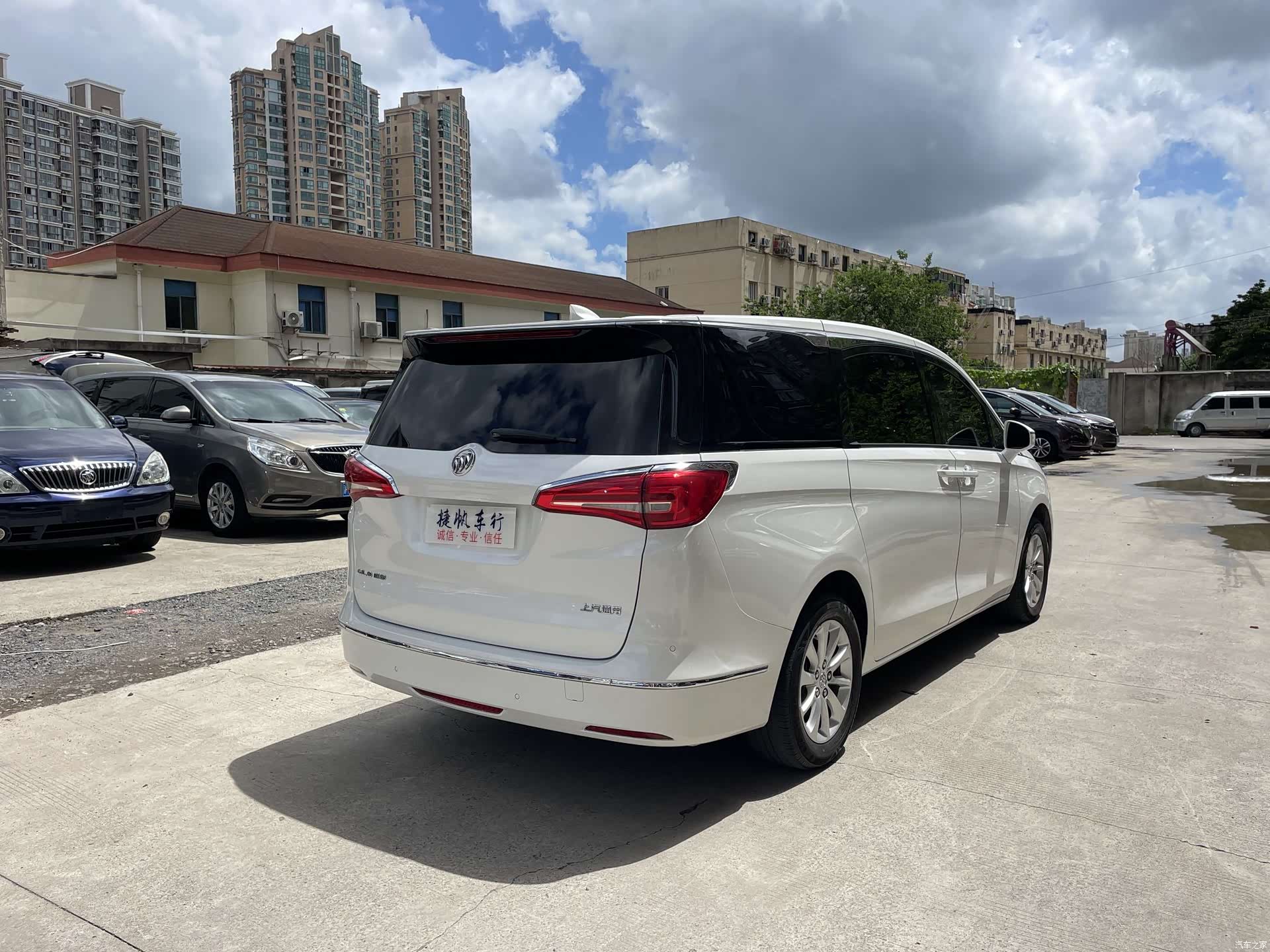 Buick GL8, 2018 20