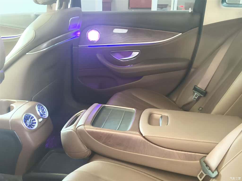 Mercedes-Benz E-Class, 2019 17