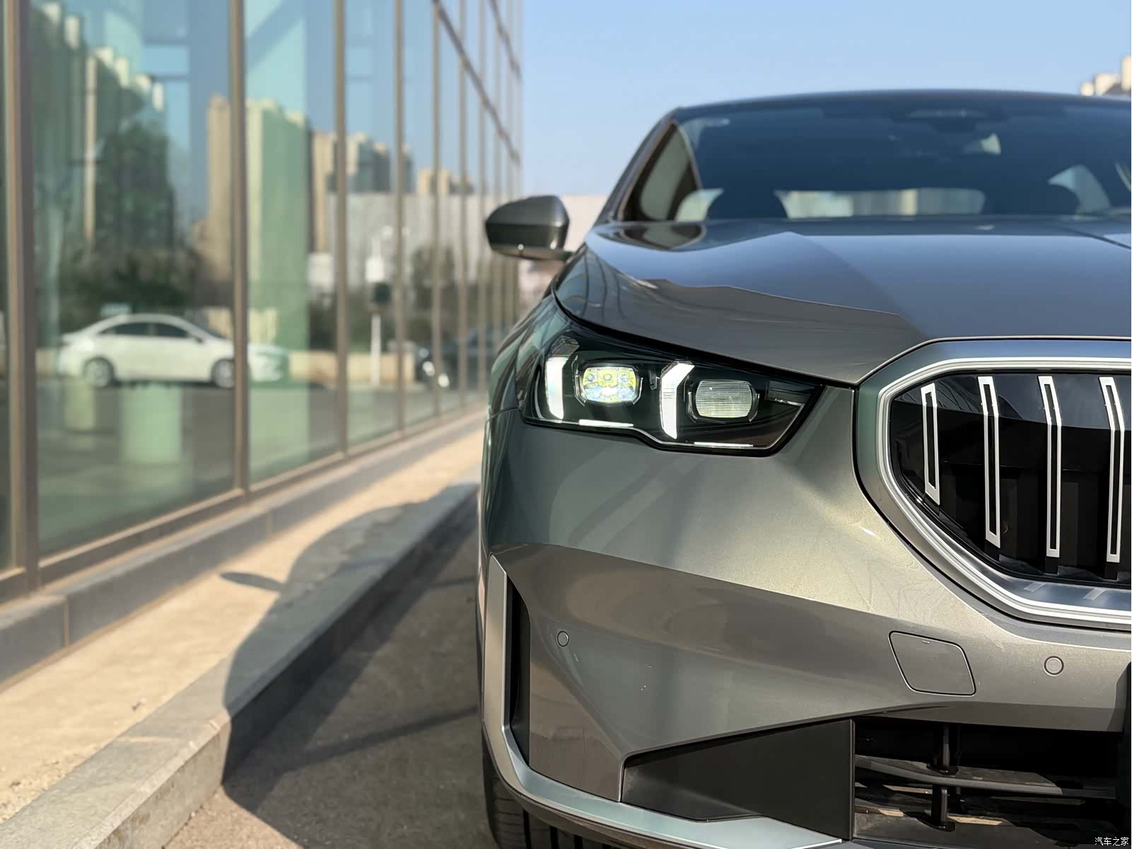 BMW i5, 2026 8