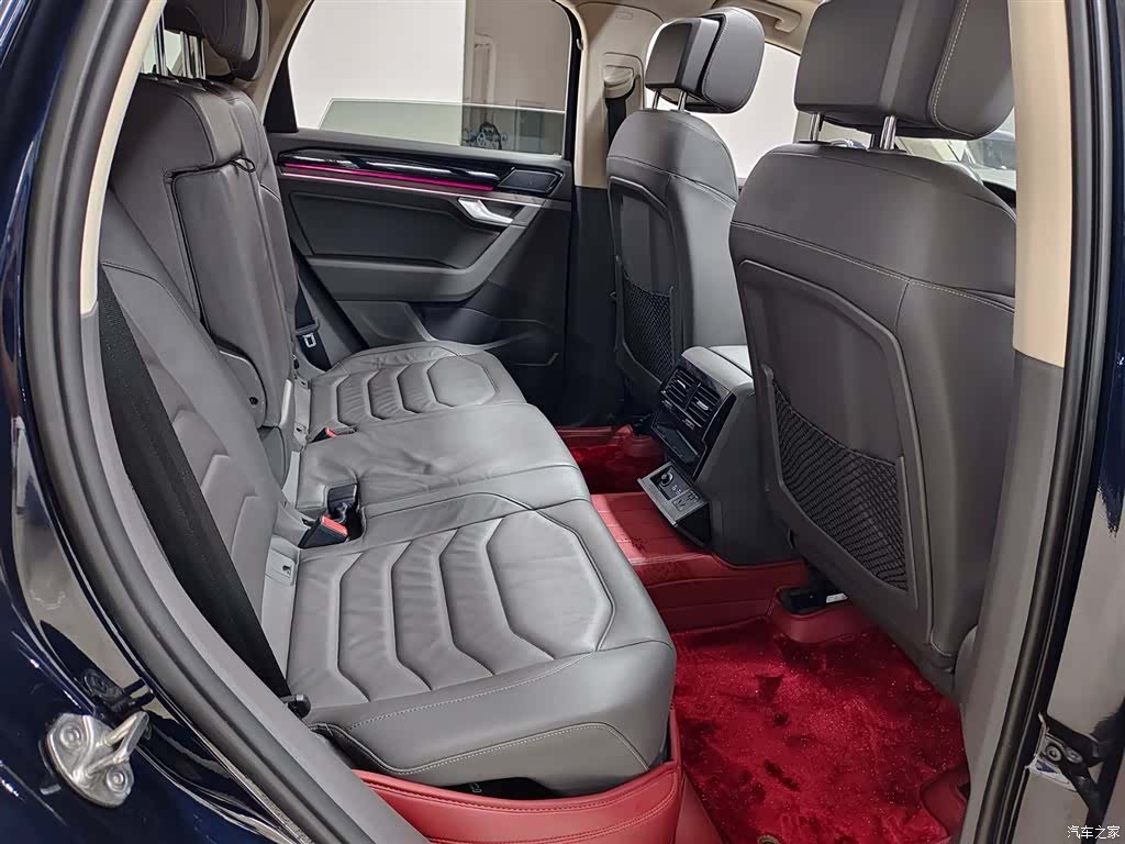 Volkswagen Touareg, 2021 11