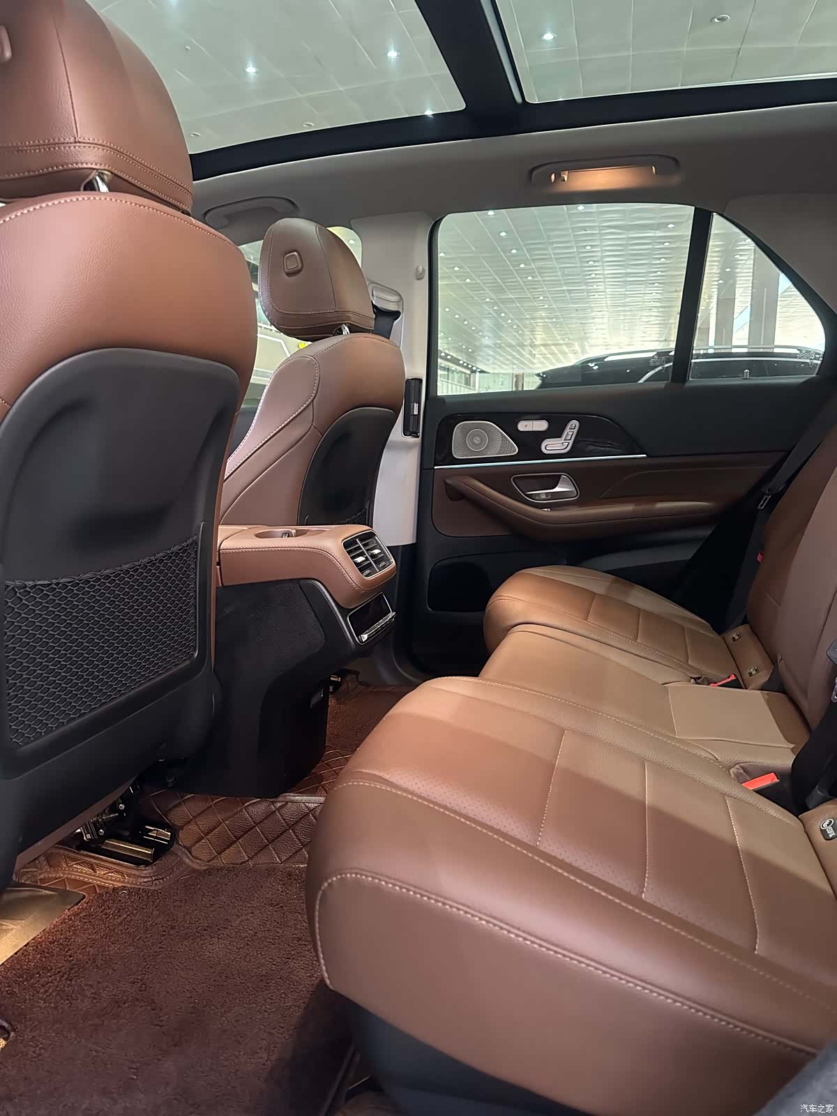 Mercedes-Benz GLE, 2024 6