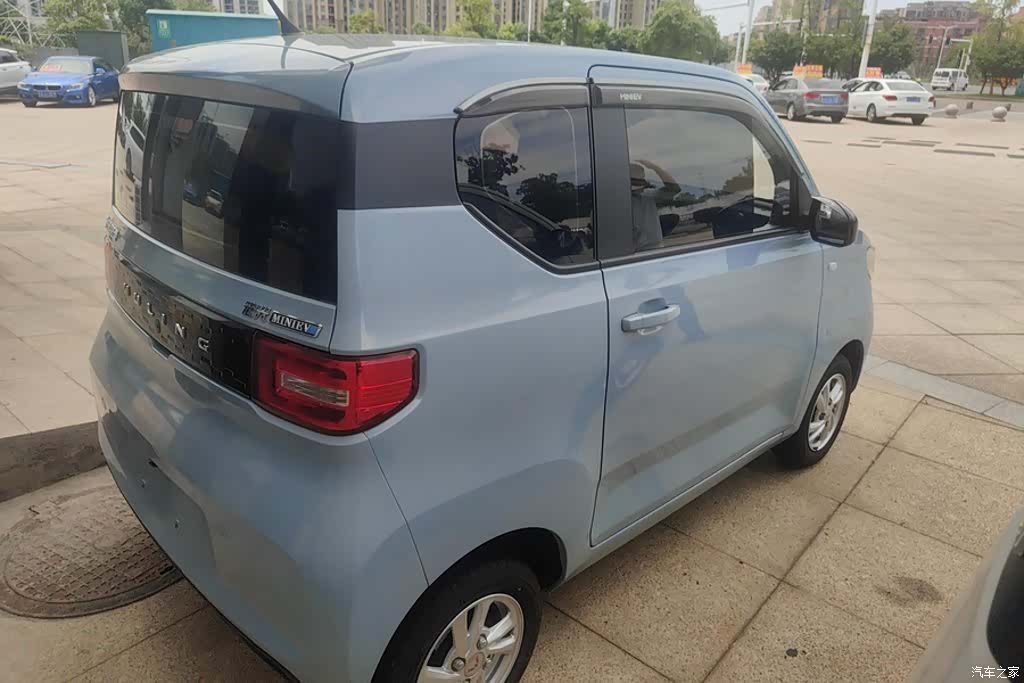 Wuling MINIEV, 2021 3