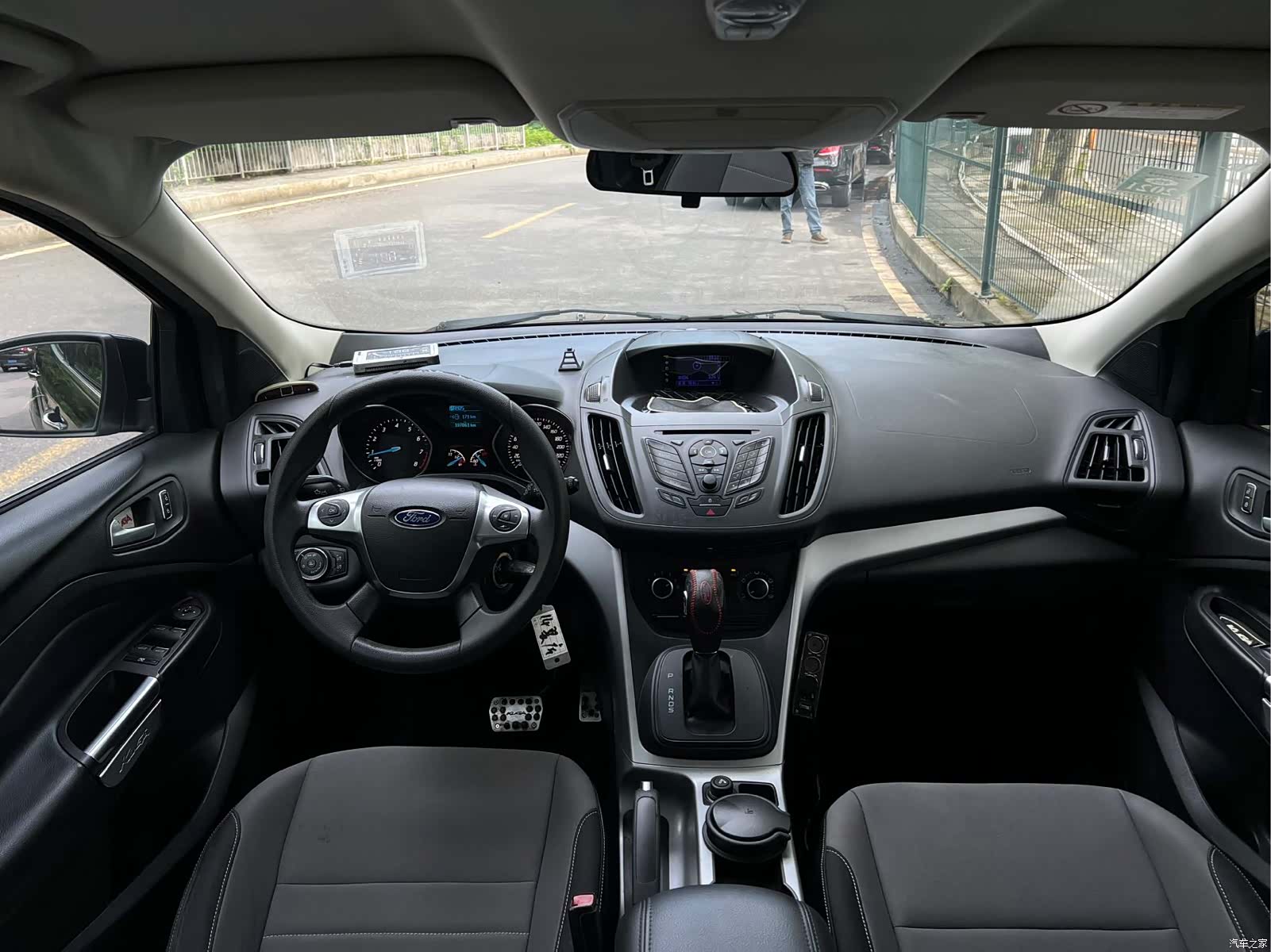 Ford Kuga, 2014 11