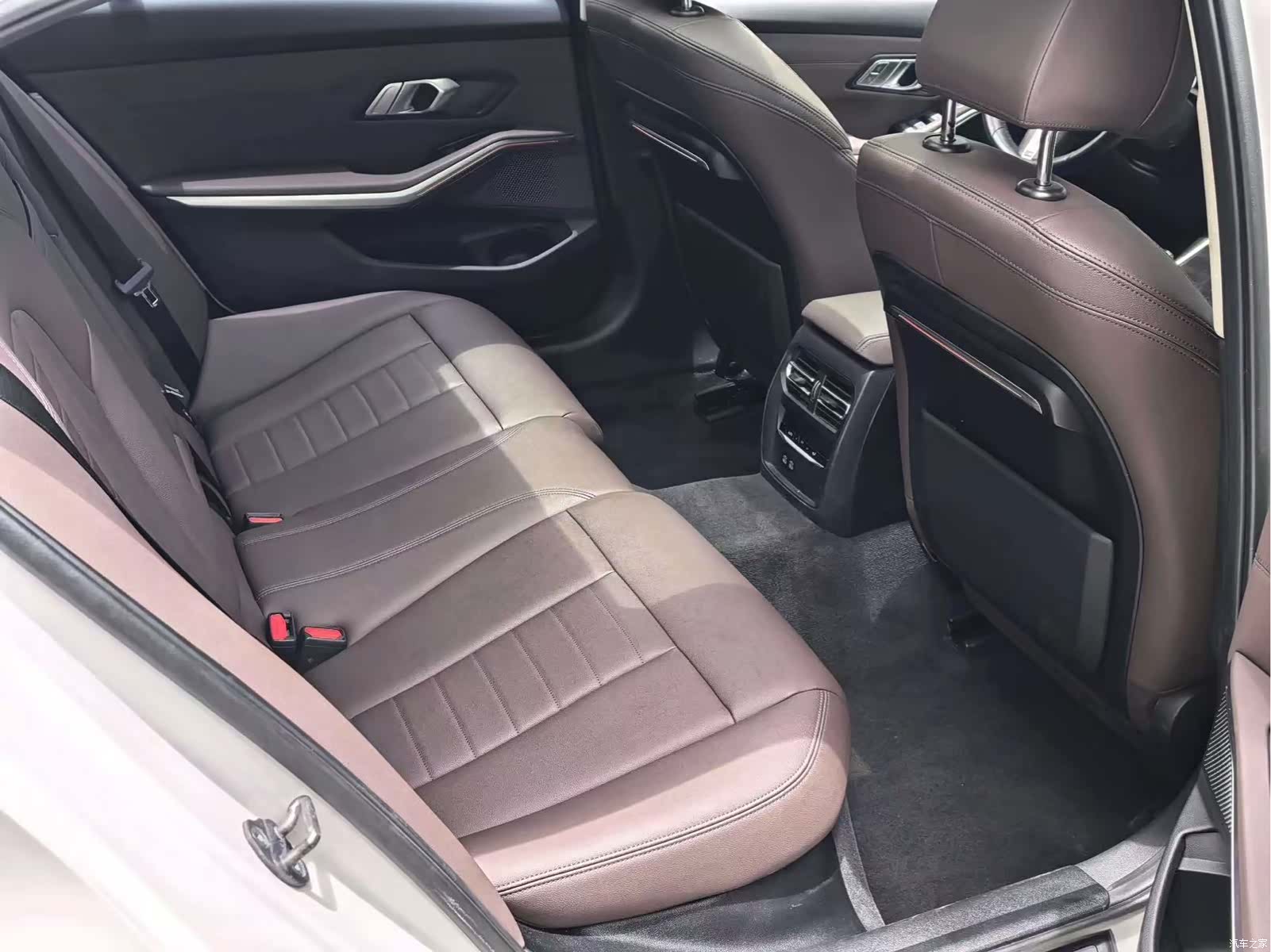 BMW 3 Series, 2021 все фото