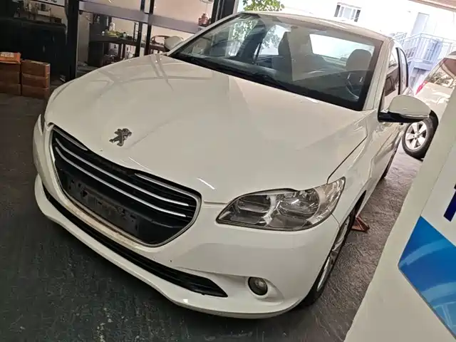 Peugeot 301 2016 — купить из Китая под заказ