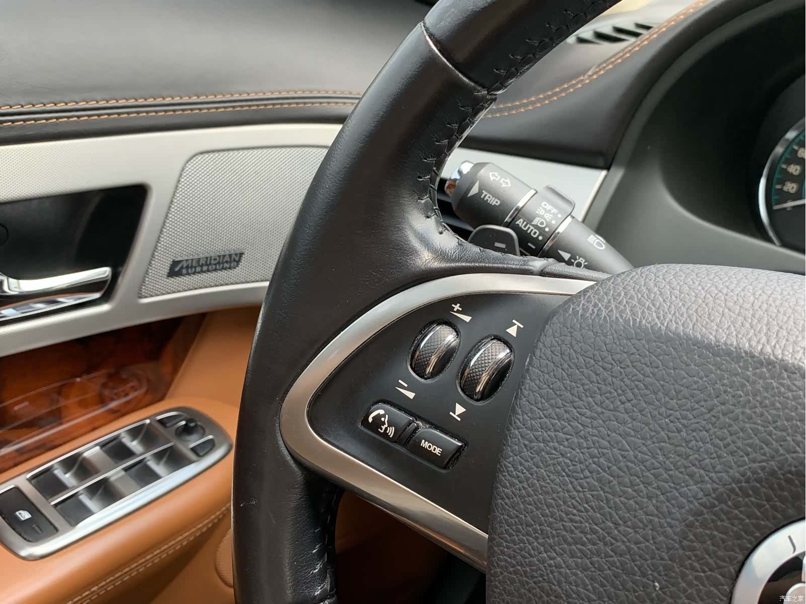 Jaguar XF, 2013 23