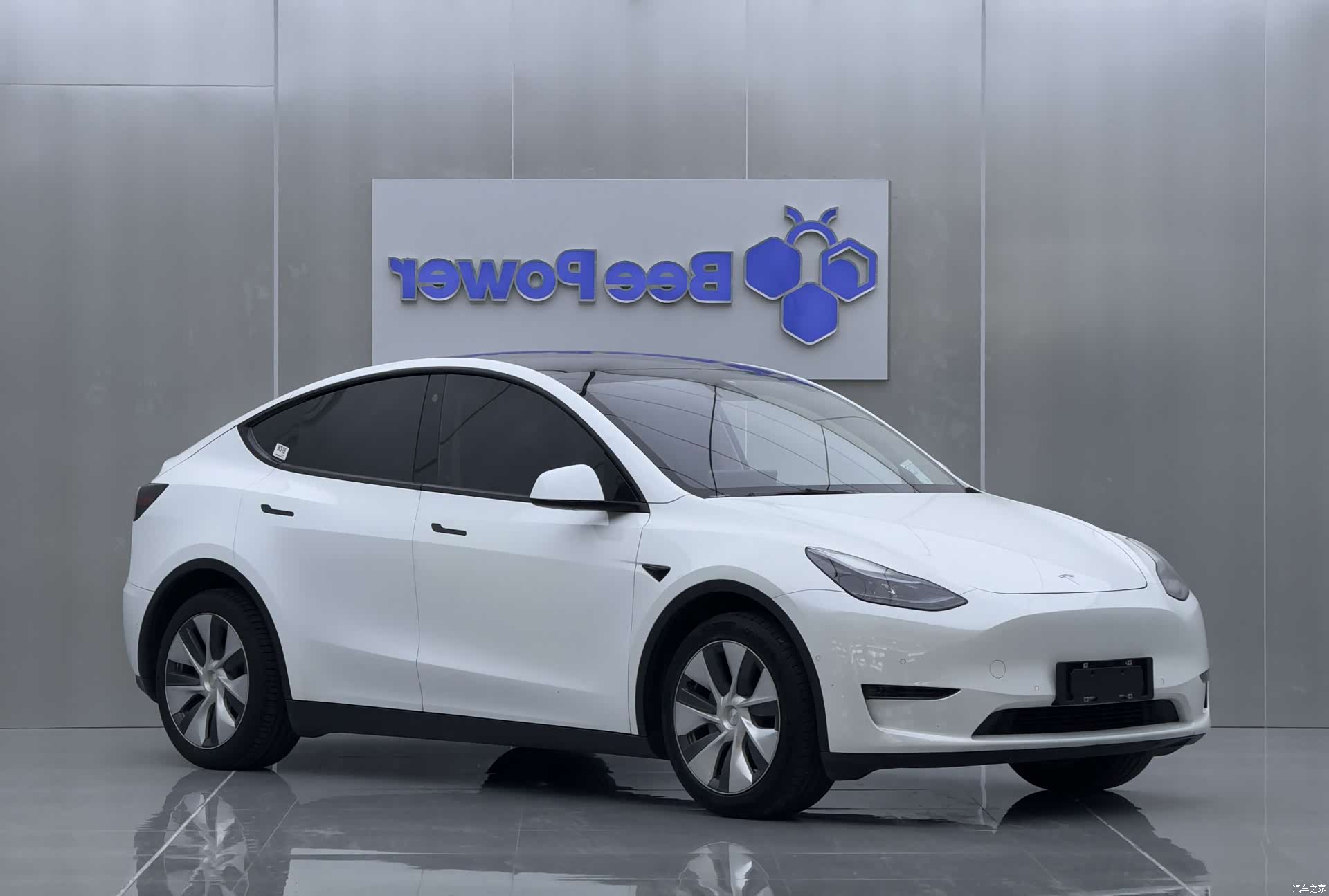 Tesla Model Y, 2022 2