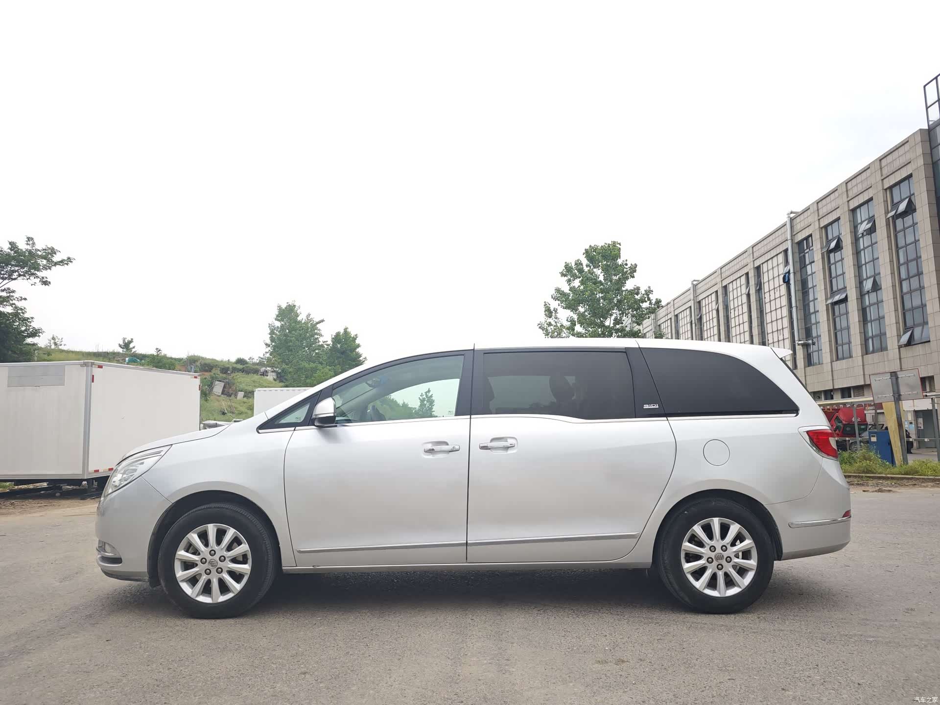 Buick GL8, 2014 14