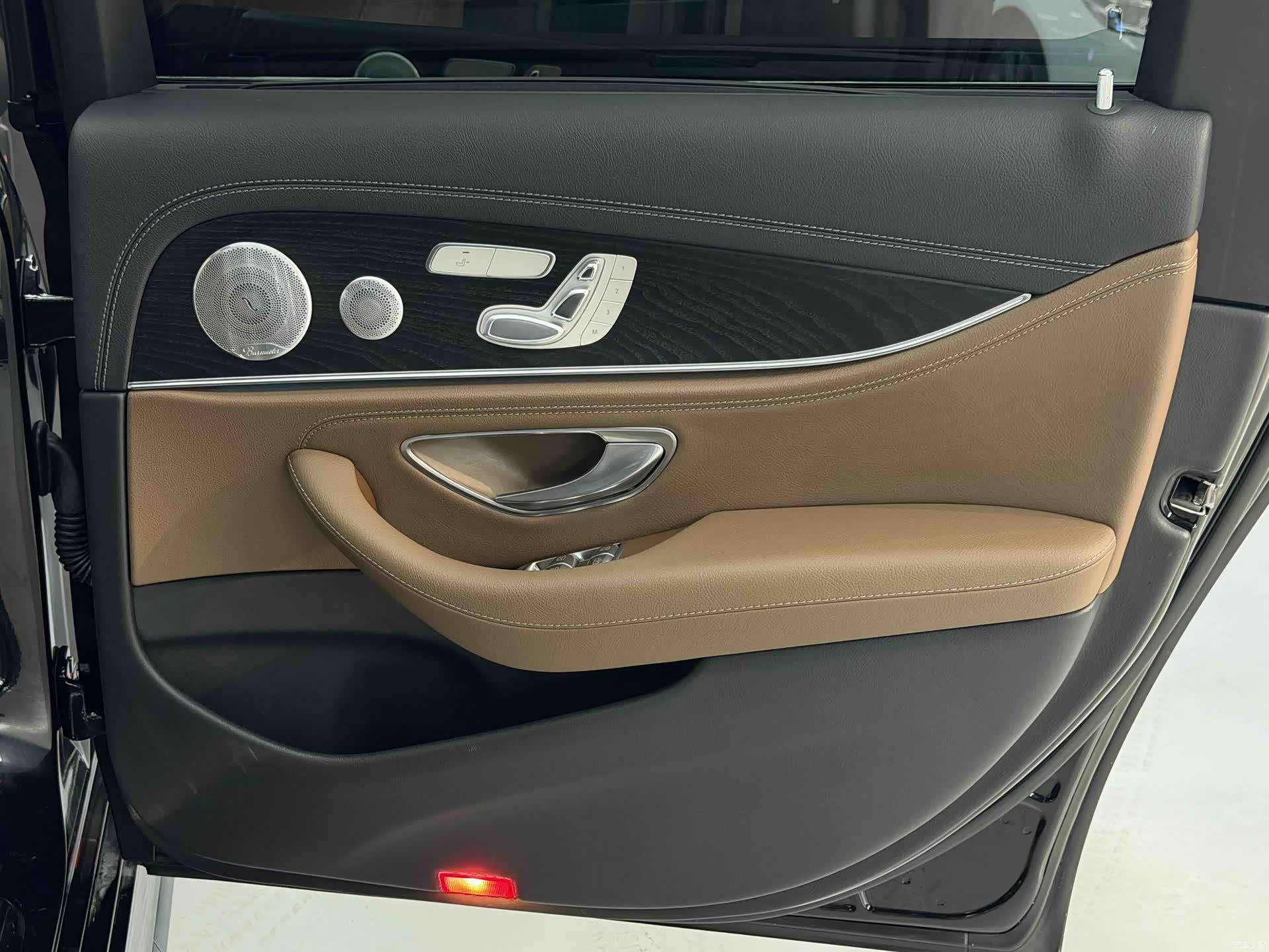 Mercedes-Benz E-Class, 2019 13